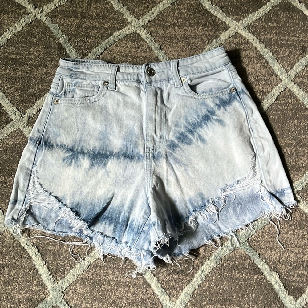 American Eagle Highest-Rise Mom Short, Blue Denim Tie-Dye, Size 0